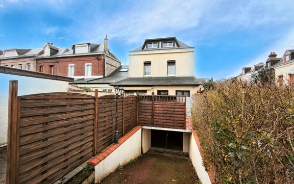 Maison à vendre    3 pièces • 72 m2 Le Petit-Quevilly