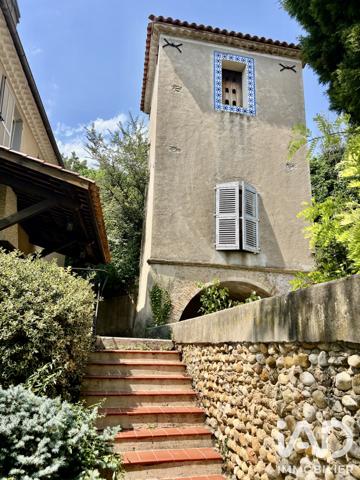 Maison à vendre 7 pièces 222 m² Valensole