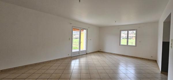 Villa T4 avec garage et jardin , Peipin
