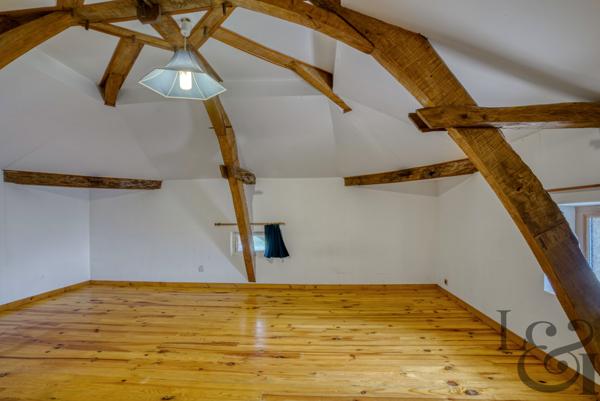 Grange en pierre rénovée avec gîte à vendre entre Villeneuve-sut-Lot et Agen