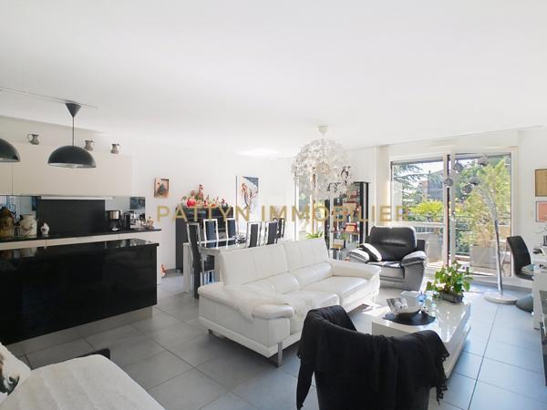 Fontaines-sur-Saône (69270) Duplex lumineux avec 48 m² d’extérieurs - esprit maison à Collonges-au-Mont-d’Or