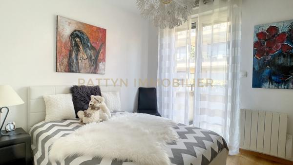 Fontaines-sur-Saône (69270) Duplex lumineux avec 48 m² d’extérieurs - esprit maison à Collonges-au-Mont-d’Or