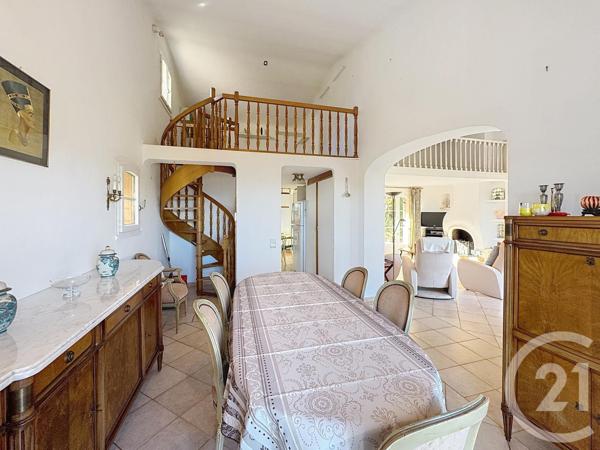 Maison à vendre  5 pièces - 140 m2 LA CROIX VALMER - 83