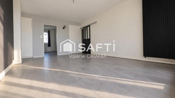 VOIRON, Appartement T5 – 4 CHAMBRES – DERNIER ÉTAGE – BALCON & VUE DÉGAGÉE