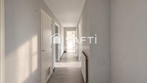 VOIRON, Appartement T5 – 4 CHAMBRES – DERNIER ÉTAGE – BALCON & VUE DÉGAGÉE