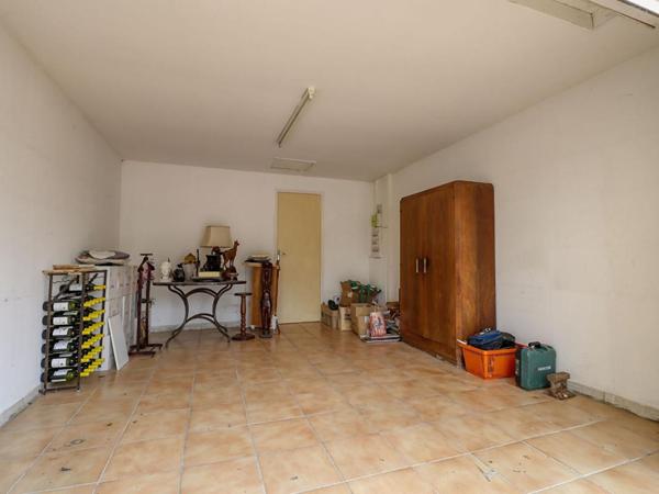 Maison de plain-pied de 110 m² - 3 chambres - Garage - Véranda -Terrain de 682 m²