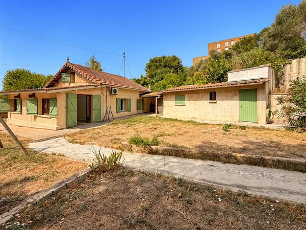 À louer - Agréable maison T5 avec jardin et studio indépendant - les Olives Marseille 13013