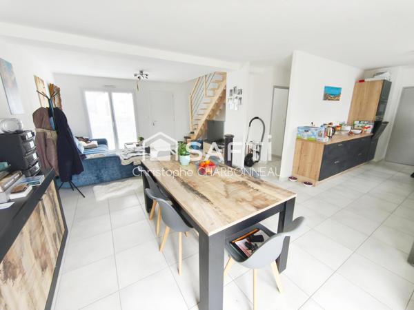 MAISON RECENTE DE 5 PIECES 105 M2 EN CENTRE BOURG