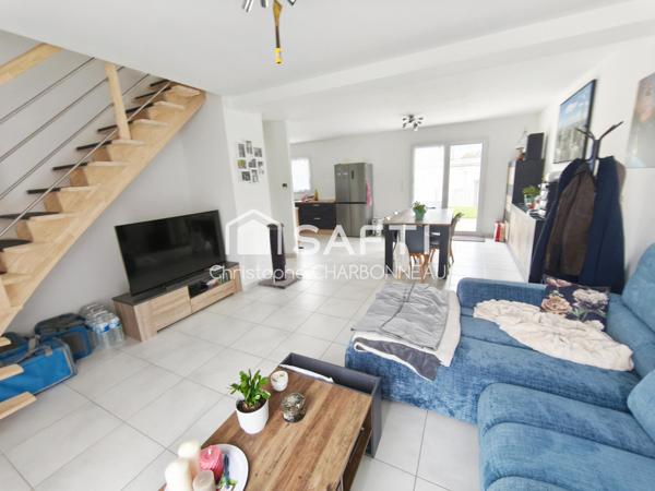 MAISON RECENTE DE 5 PIECES 105 M2 EN CENTRE BOURG