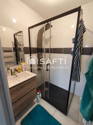 MAISON RECENTE DE 5 PIECES 105 M2 EN CENTRE BOURG
