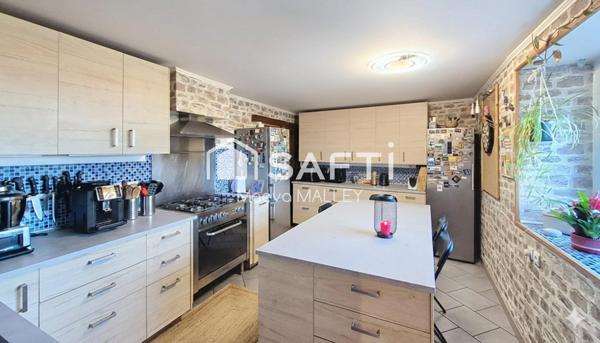 Maison familiale 159 m² avec dépendances au calme