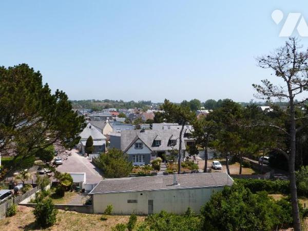 EXCLUSIVITE - BIEN D'EXCEPTION - CENTRE DE COUTAINVILLE

 Située à deux pas de la plage et de...