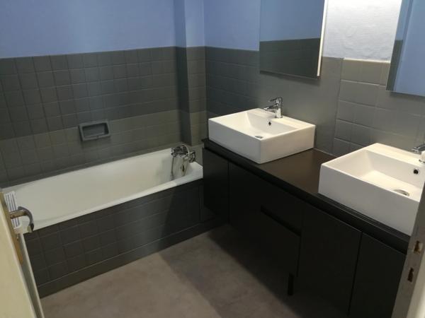 Dpt Morbihan (56), à vendre LANESTER appartement T4 de 79 m²,cave,parking