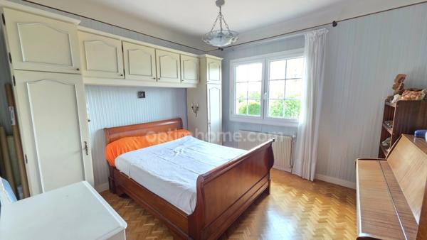 EN EXCLUSIVITE SUR LE PALAIS SUR VIENNE JOLIE MAISON AU CALME DANS QUARTIER RESIDENTIEL PRISE