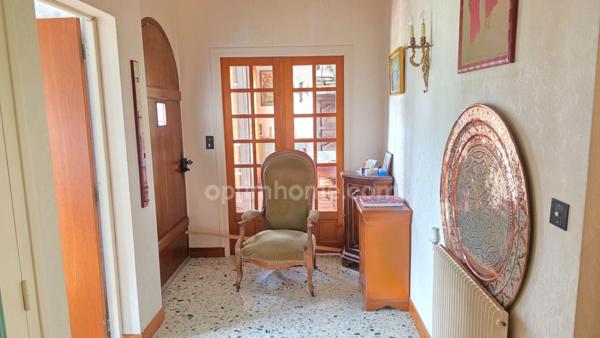 EN EXCLUSIVITE SUR LE PALAIS SUR VIENNE JOLIE MAISON AU CALME DANS QUARTIER RESIDENTIEL PRISE