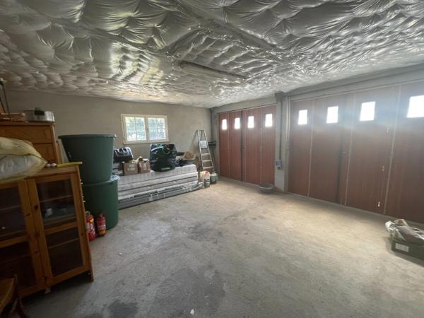 Maison 130m2 avec dépendance, plan d'eau et un hectare de terrain plat