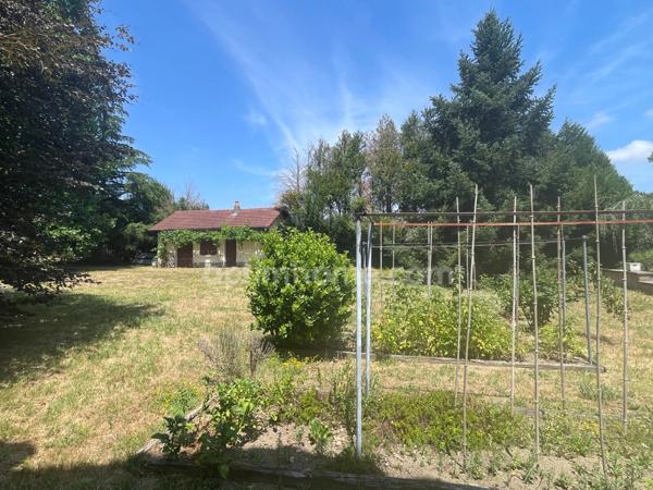 Maison 130m2 avec dépendance, plan d'eau et un hectare de terrain plat