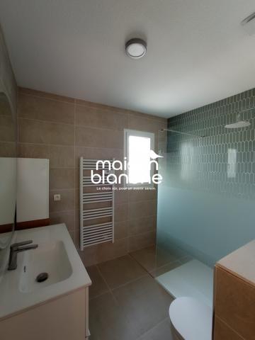 Villa T4 entièrement rénovée dans Résidence calme et privée