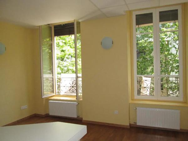 Appartement à louer 4 pièces 74.33m² Lyon 6e Arrondissement (69006)