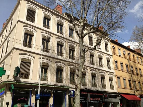 Appartement à louer 4 pièces 74.33m² Lyon 6e Arrondissement (69006)