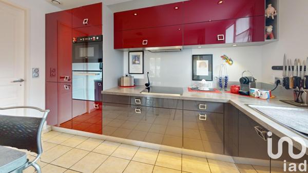 Pavillon 4 pièces de 82 m² à Clermont-Ferrand (63000)