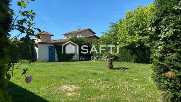 Maison familiale T5 avec jardin clos de 1304 m2.