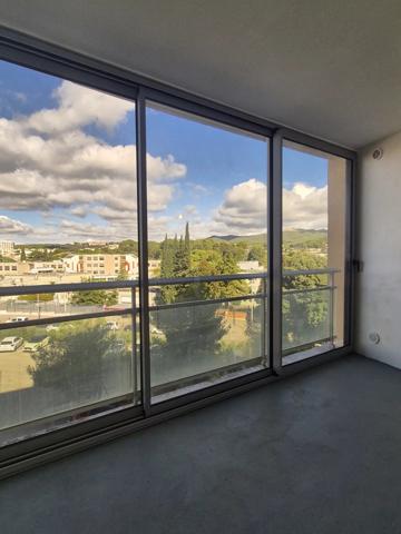 Appartement type 4 avec terrasse