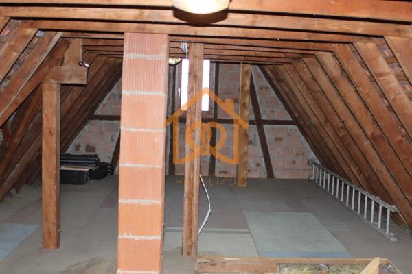 En exclusivité Jolie Maison de 150m² au sol à HOLTZHEIM avec piscine chauffée, climatisation sur 7 ares de terrain