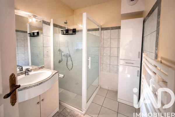 Maison à vendre 4 pièces 83 m² Faverges-de-la-Tour