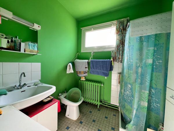 Appartement T3 d'environ 72 m2 avec cave et garage