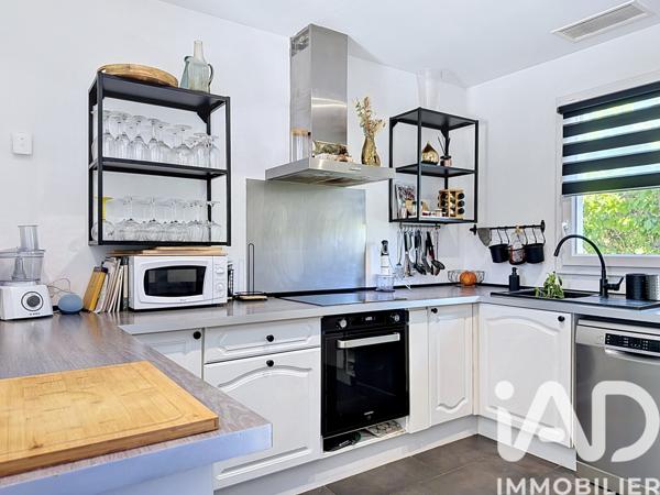 Maison à vendre 4 pièces 80 m² Le Puy-Sainte-Réparade