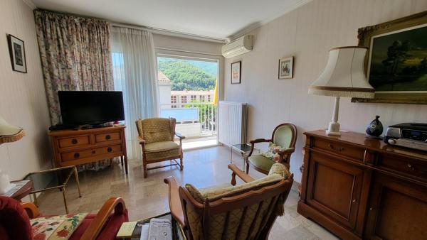 Bel appartement avec terrasse