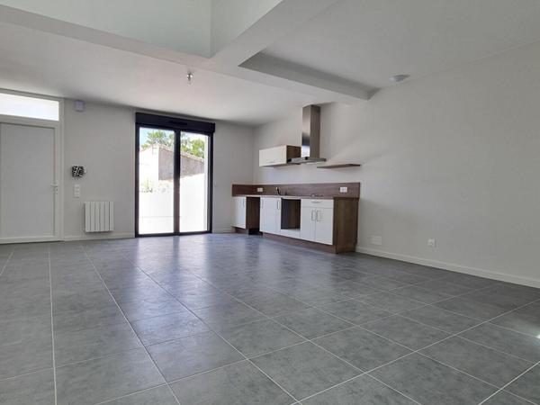 Appartement à vendre  3 pièces •  Rochefort