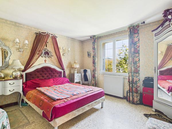 Maison Le Cheylard 6 pièces