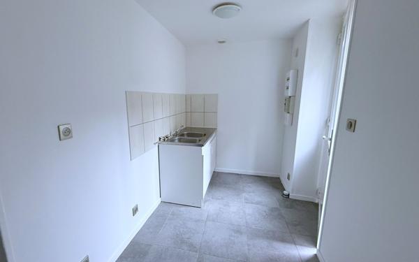 Appartement à louer    3 pièces •  La Fère