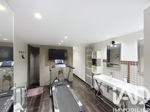 Maison à vendre 7 pièces 260 m² La Celle-Saint-Cloud