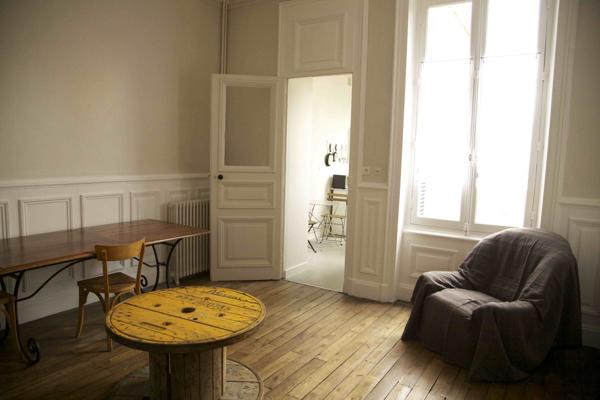 POITIERS CENTRE-VILLE, T1BIS MEUBLE AVEC COUR PRIVATIVE