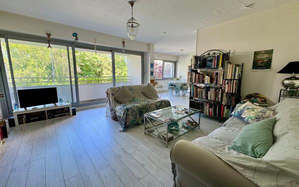Appartement à vendre    3 pièces • 83,66 m2 Bordeaux