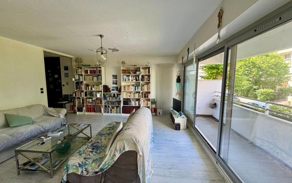 Appartement à vendre    3 pièces • 83,66 m2 Bordeaux