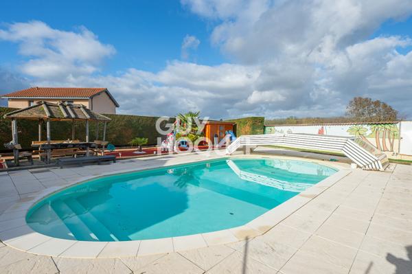 Maison - 6 pièces aux Echets (01700) sur parcelle de 804 m² de terrain
