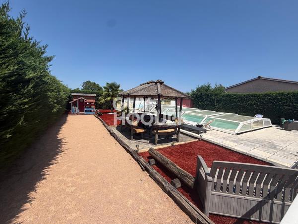 Maison - 6 pièces aux Echets (01700) sur parcelle de 804 m² de terrain
