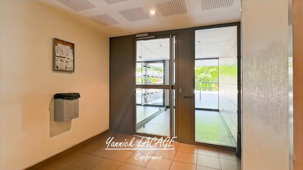 Appartement T2 de 42 m2 avec grande terrasse, parking privé – Résidence récente – Quartier La Grognarde / La Pomme – Marseille 11ᵉ