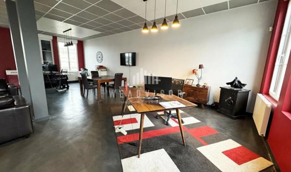 A VENDRE : BATIMENT INDEPENDANT DE BUREAUX D'ENVIRON 550 M² AVEC TERRASSES ET STATIONNEMENTS
