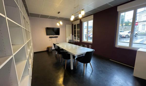 A VENDRE : BATIMENT INDEPENDANT DE BUREAUX D'ENVIRON 550 M² AVEC TERRASSES ET STATIONNEMENTS