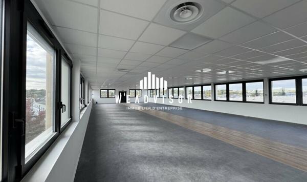 A LOUER : 2 PLATEAUX DE BUREAUX À AMENAGER DE 260,32 M² AVEC STATIONNEMENTS - ZONE NORD LE MANS (72)