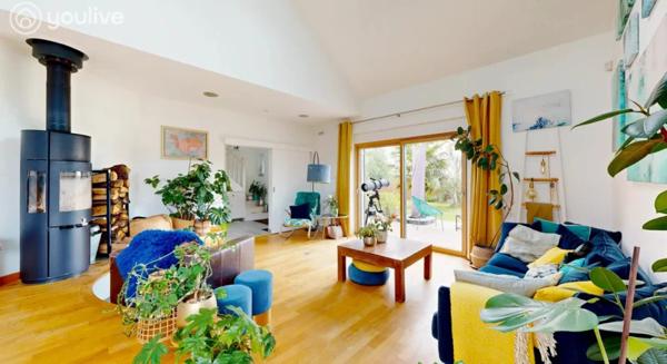 Maison familiale de 229 m² habitables – 5 chambres, bureau, espace indépendant et jardin paysager