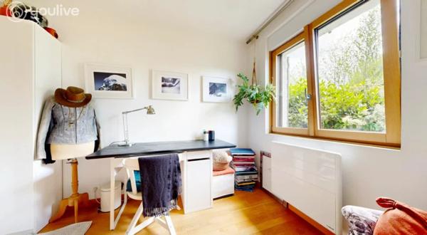 Maison familiale de 229 m² habitables – 5 chambres, bureau, espace indépendant et jardin paysager