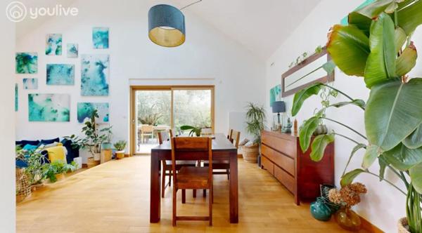 Maison familiale de 229 m² habitables – 5 chambres, bureau, espace indépendant et jardin paysager