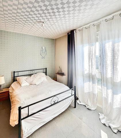 Appartement lumineux à fort potentiel à Bagnolet