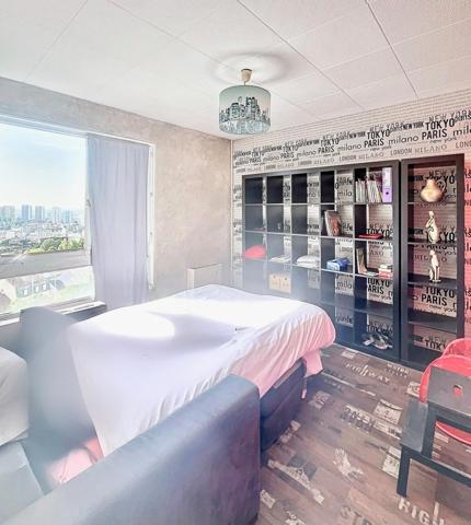 Appartement lumineux à fort potentiel à Bagnolet